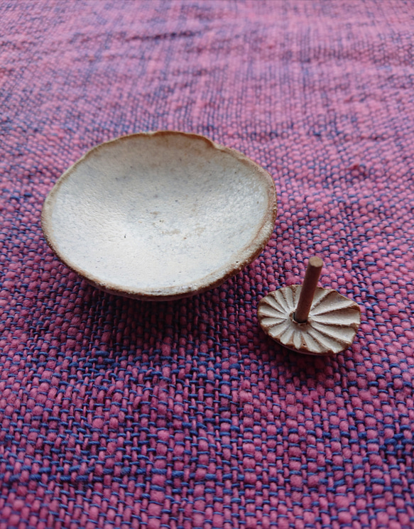 傘貝形お香立て 手ざわり角模様豆皿セット 2枚目の画像