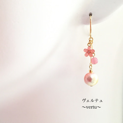 桜色パールの春ピアス&イヤリング 2枚目の画像