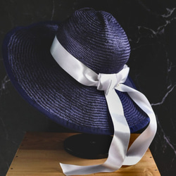 Bleu Roi 皇室藍 使用進口苧麻(細ケンマ草)製作的草帽 A hat made of ramie 第5張的照片