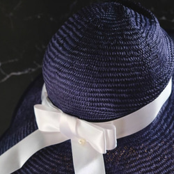 Bleu Roi 皇室藍 使用進口苧麻(細ケンマ草)製作的草帽 A hat made of ramie 第7張的照片