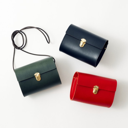 PAGOT レザーポシェット Karan カラン ポシェット PAGOT 通販｜Creema  