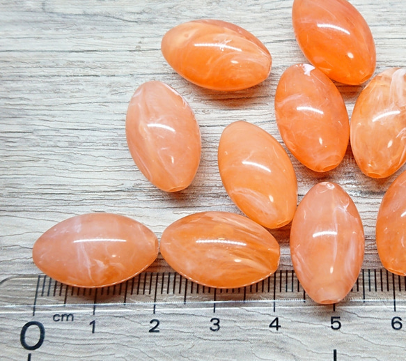 10個セット フェイクストーン マーブル天然石風ビーズ  オレンジ 4枚目の画像