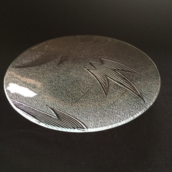 昭和型ガラス「つばめ」円形皿　小（Φ120mm） 2枚目の画像