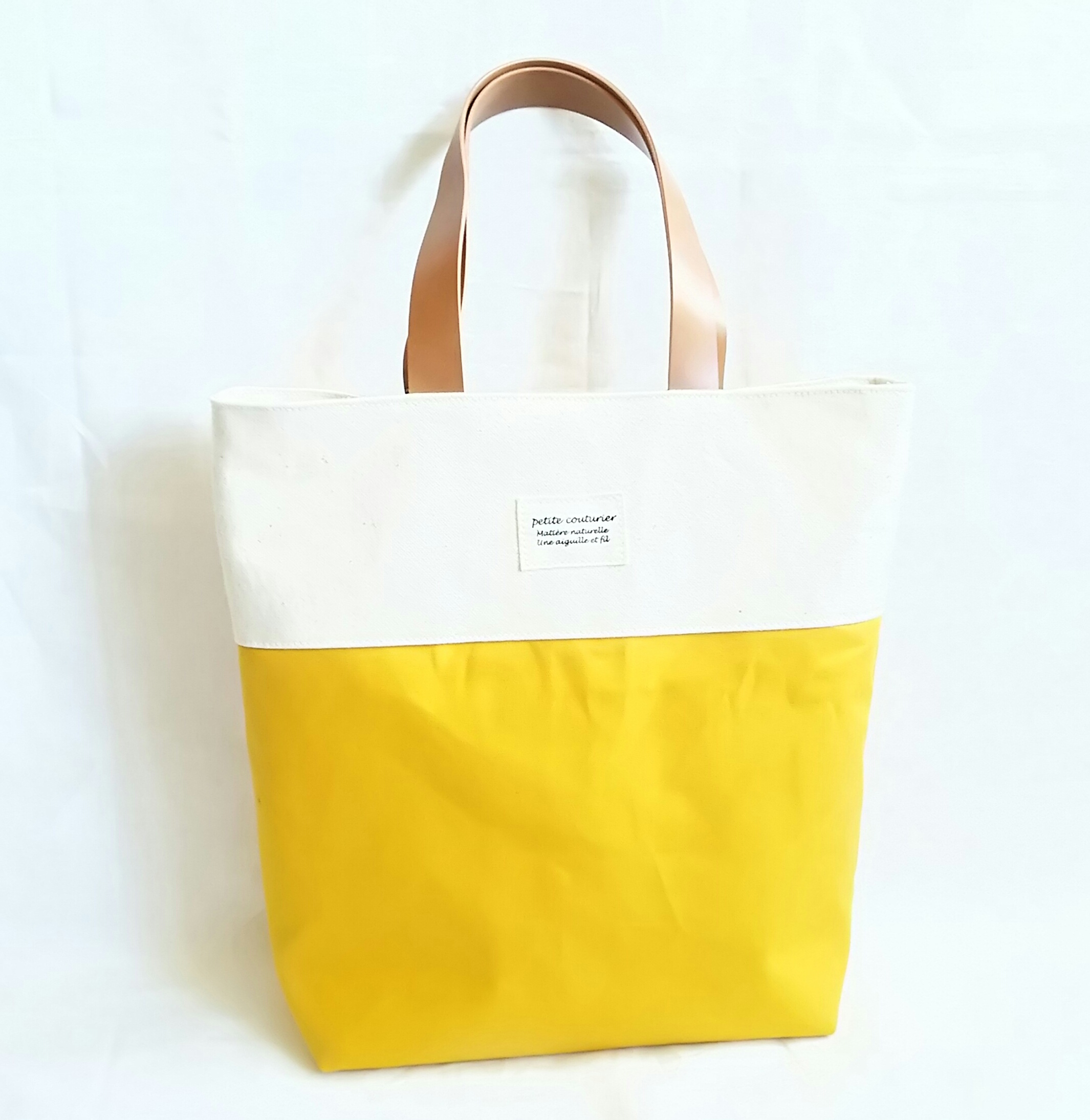 ADJUSTABLE STRAP TOTE（トートバッグ）｜MHL.（エムエイチエル
