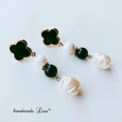 モノトーン flower ロング ピアス/イヤリング 1枚目の画像