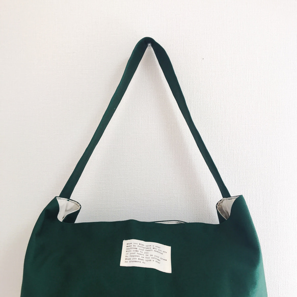 帆布 バルーンショルダーバッグＭsize ダークグリーン 3枚目の画像