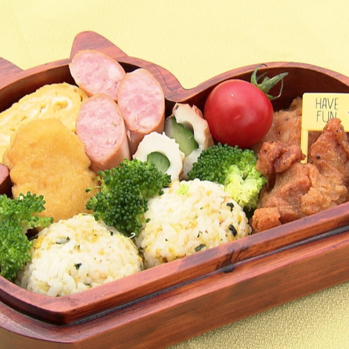 受注生産受付中】Tatete 一段弁当箱 ネコ型（拭き漆） 弁当箱