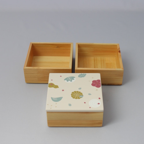 A856 木製 花鳥画 蒔絵3段菓子箪笥 三段重箱