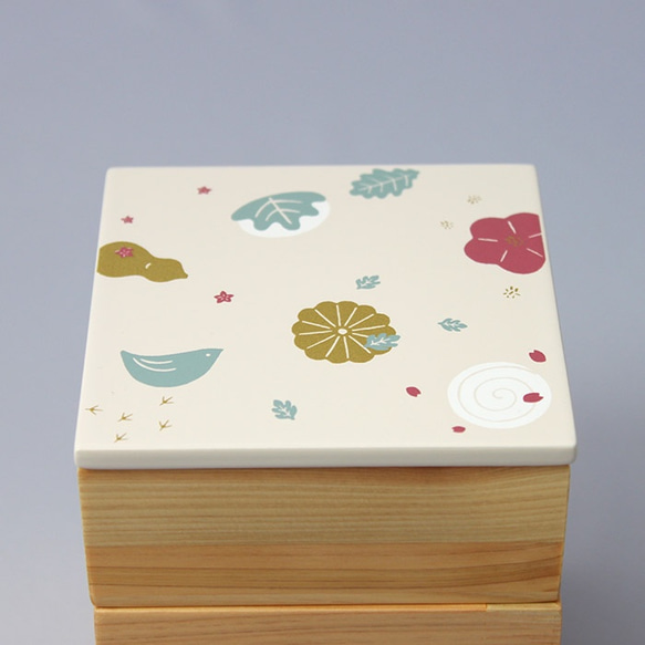 Njeco汎 和菓子蒔絵ミニ三段重箱（白） 3枚目の画像