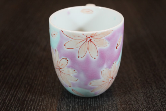 九谷焼マグカップ　花ロマン（ピンク） 2枚目の画像