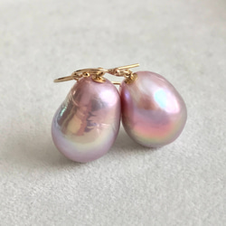 K14GF Baroque Pearl Dangle Earrings Lavender C 第1張的照片