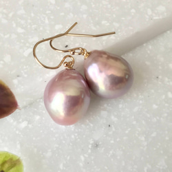 K14GF Baroque Pearl Dangle Earrings Rose Dust 第1張的照片