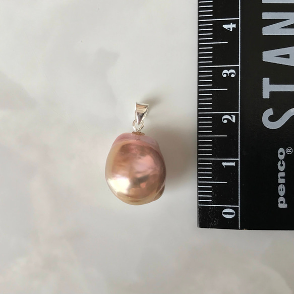 K14GF Edison Pearl pendant top B 第4張的照片