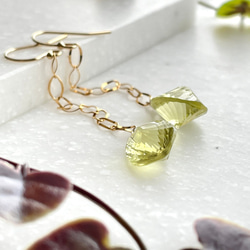 K14GF Lemon quartz long earrings 第3張的照片