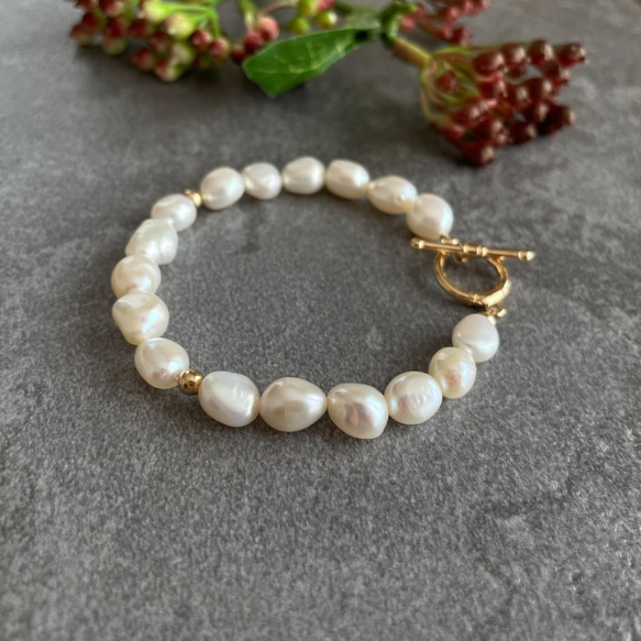 K14GF Baroque White Pearl Toggle bracelet 第7張的照片