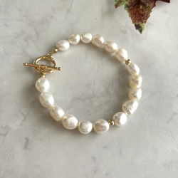 K14GF Baroque White Pearl Toggle bracelet 第8張的照片