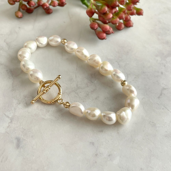 K14GF Baroque White Pearl Toggle bracelet 第9張的照片