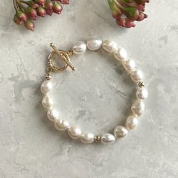 K14GF Baroque White Pearl Toggle bracelet 第10張的照片