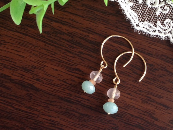 K14GF Three color gemstone small earrings 第2張的照片