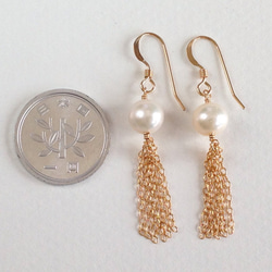 K14GF Round Freshwater Pearl and Tassel Chain Earrings 第4張的照片