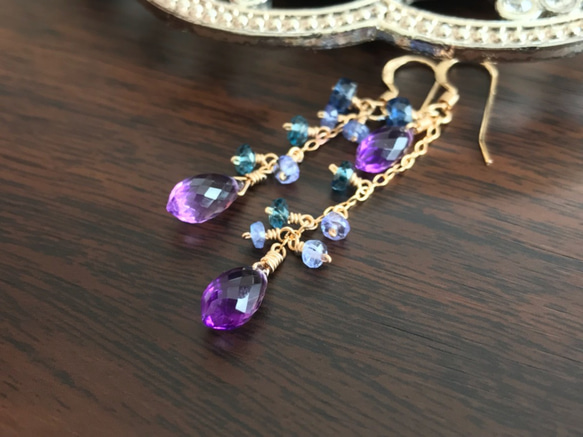 K14GF Amethyst Asymmetry Design Earrings 第2張的照片