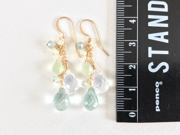 K14GF Silky Quartz and Prehnite Earrings 第4張的照片