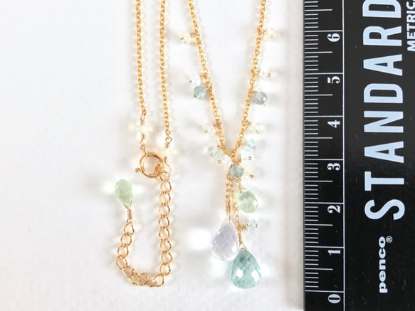 K14GF Silky Quartz and Prehnite Necklace 第4張的照片