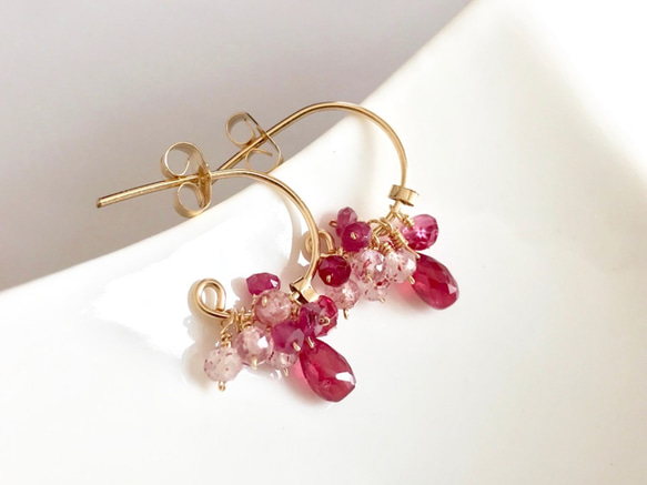 K14GF Extremely small Ruby gradation earrings 第1張的照片