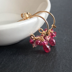 K14GF Extremely small Ruby gradation earrings 第10張的照片