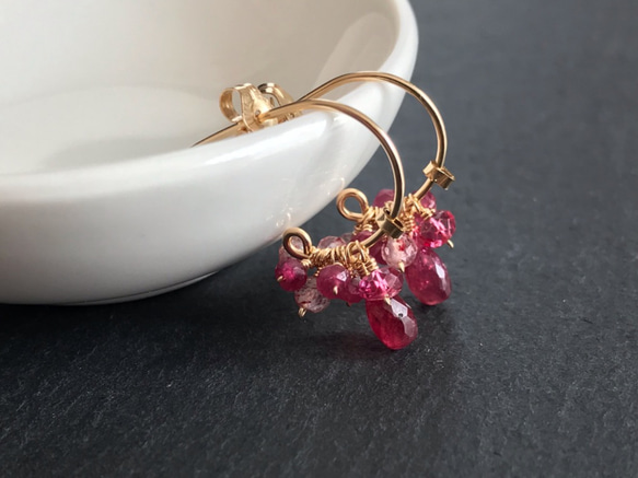 K14GF Extremely small Ruby gradation earrings 第10張的照片