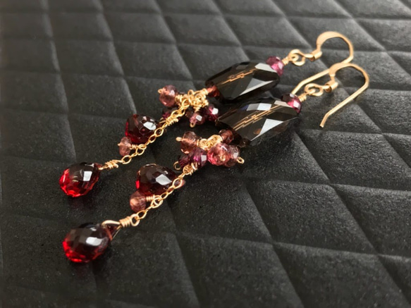 K14GF Smoky quartz and garnet earrings 第9張的照片