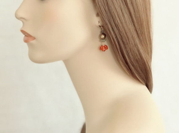 K14GF Brown pearl and amber earrings 第5張的照片