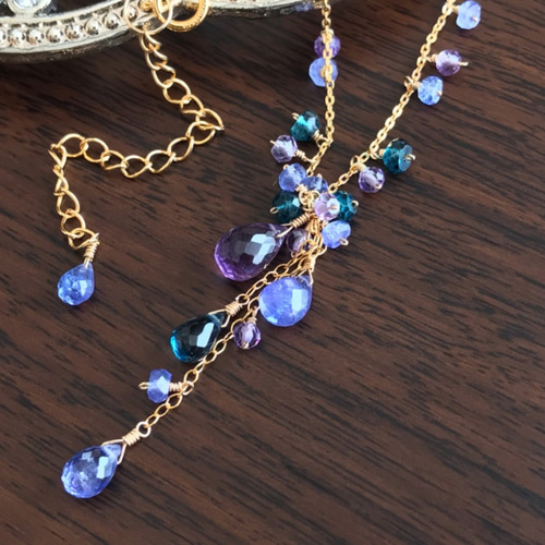 14kgf タンザナイトとロンドンブルートパーズ ネックレス Cassiopeia