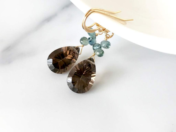 K14GF Smoky quartz and sapphire earrings. 第1張的照片