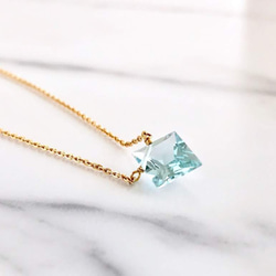 K14GF Sky Blue Topaz Necklace 第3張的照片