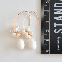 K14GF White Jade and Pearls Marquis Hook Earrings 第4張的照片