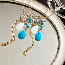 K14GF Sleeping Beauty Turquoise and MOP Hoop Earrings 第10張的照片