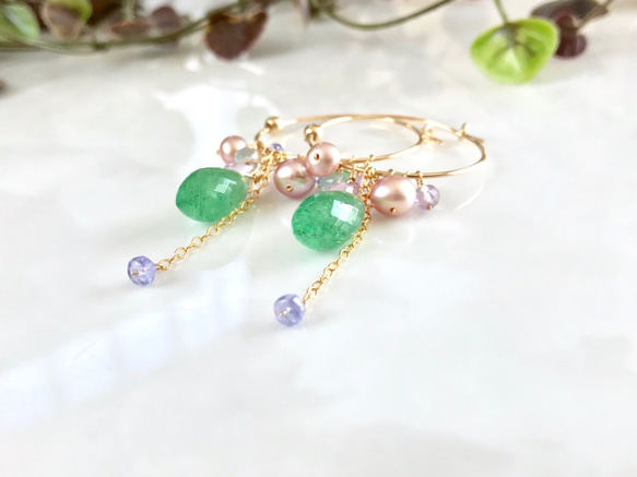 K14GF Green Strawberry Quartz Hoop Earrings 第3張的照片