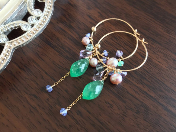 K14GF Green Strawberry Quartz Hoop Earrings 第7張的照片