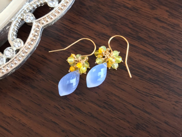 K14GF Blue Chalcedony and Yellow Opal Earrings 第2張的照片