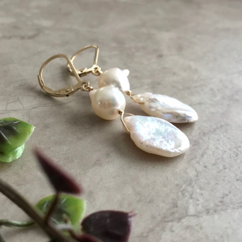 14kgf 花びら ケシパールとあこやパール ピアス/イヤリング