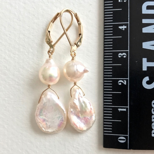 14kgf 花びら ケシパールとあこやパール ピアス/イヤリング