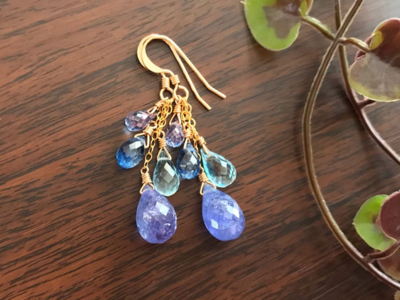 K14GF Big tanzanite and four stone Earrings 第9張的照片