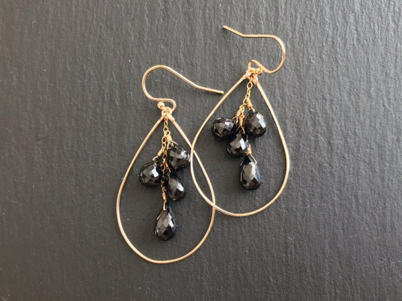 K14GF black Spinel earring 第8張的照片