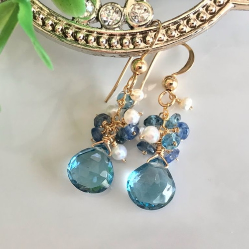 14kgf ロンドンブルートパーズの小花ピアス/イヤリング Floret ピアス（フック・チェーン） ハニーサックルストロベリー  通販｜Creema(クリーマ) 8853196