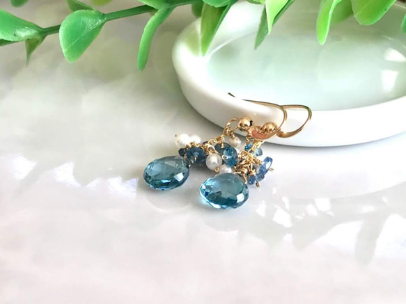 K14GF London Blue Topaz and Kyanite, Pearl Earrings 第3張的照片