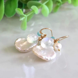 K14GF Keshi Pearl and White Labradorite Earrings 第9張的照片