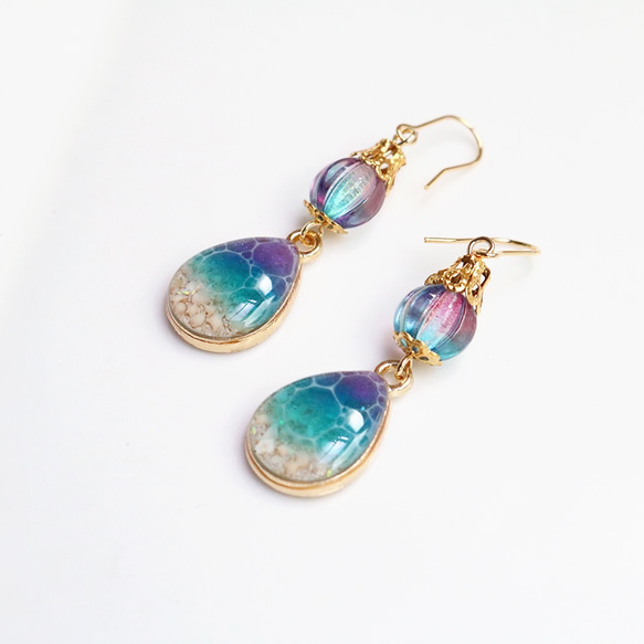 夏シリーズ！　水面とチョコビーズの雫ピアス ・ Water texture Drop Shape Earrings 3枚目の画像