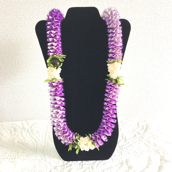 ハワイアンリボンレイ　紫パープルと白アイボリー　ブルーミングピカケ 1枚目の画像