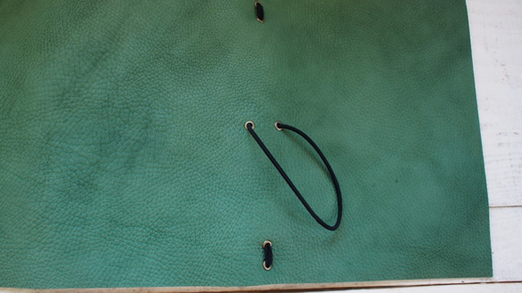 バッファロー　Ａ５サイズのカバー　直線切り口　トラベラーズノートタイプ 4枚目の画像